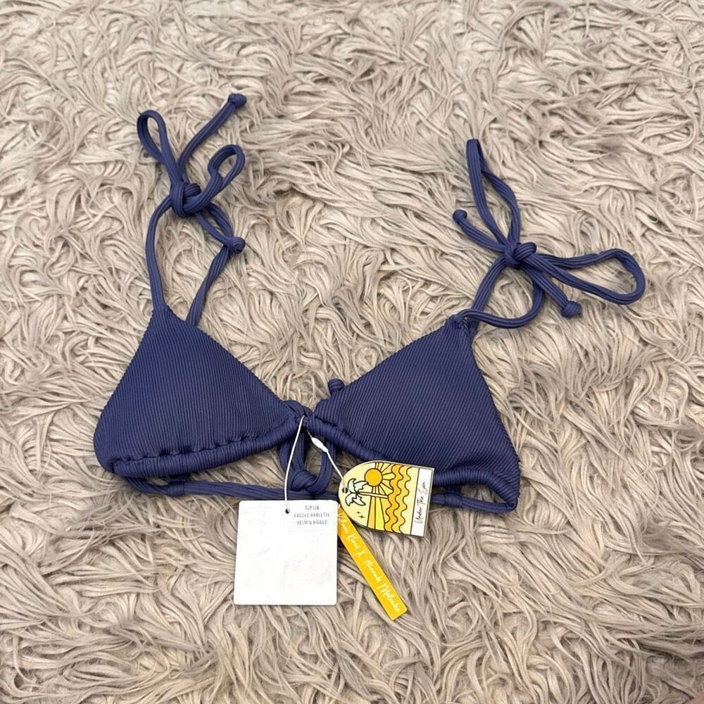 NWT Kulani Kinis bikini top small